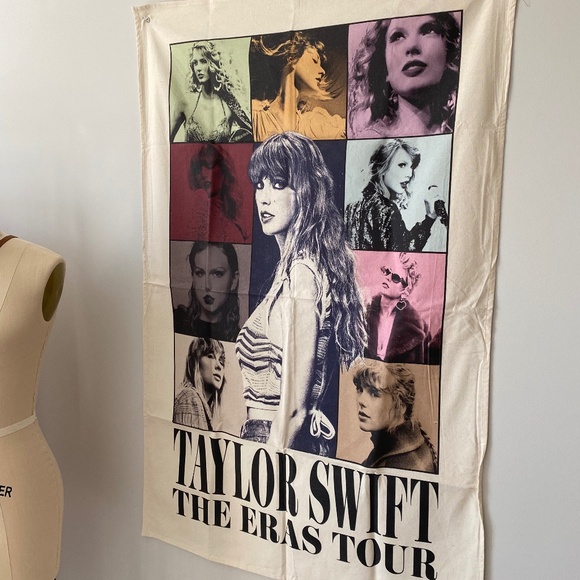 Taylor Swift The Eras Tour 2023 Tapestry - Picture 2 of 4